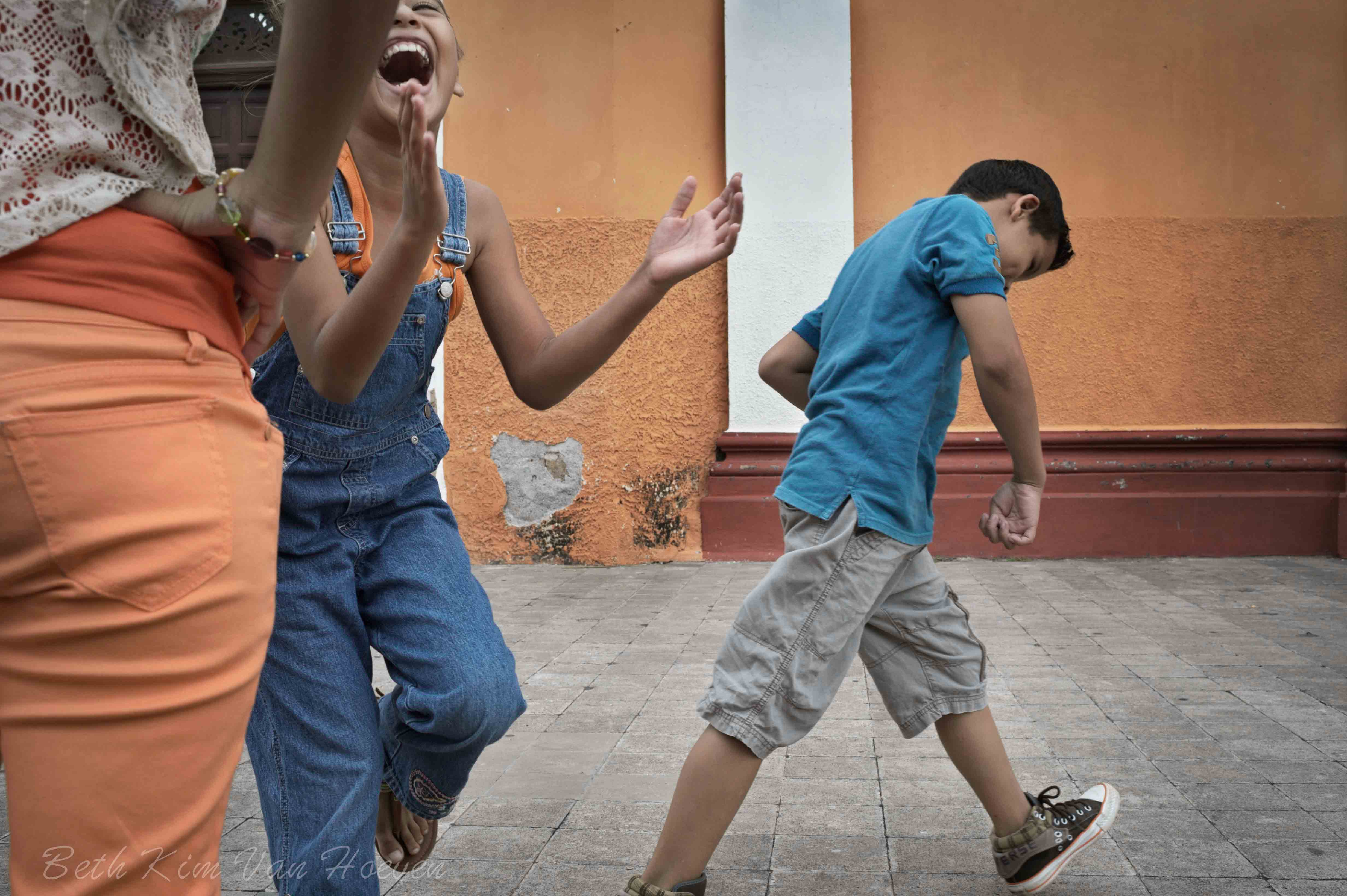 Granada Nicaragua Xelteva Church children playing